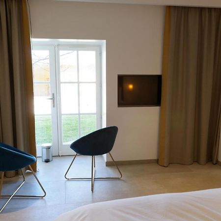 Lodges En Pierres Dorees Saint-Germain-Nuelles Exterior photo
