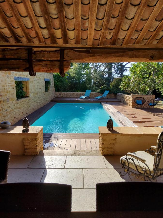 Lodges En Pierres Dorees Saint-Germain-Nuelles Exterior photo